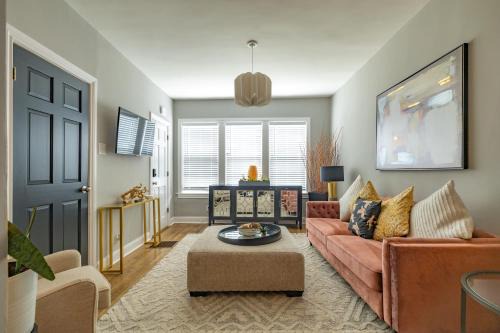 West Town Apartment | Red Robin Rentals - Wicker Park