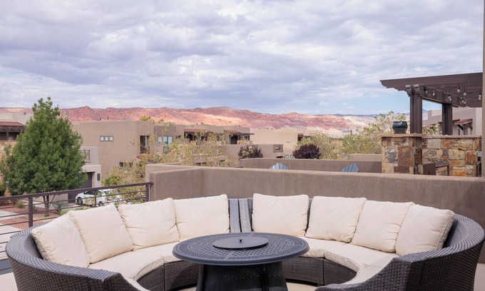 St. George Villa | Red Rock Getaway at The Ledges Golf Club *Resort Amenities Included!