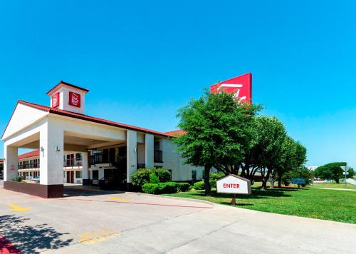 Mesquite Hotel | Red Roof Inn Dallas - Mesquite Fair Park NE