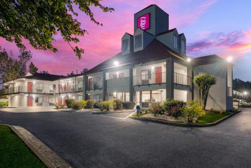 Drayton Hotel | Red Roof Inn Spartanburg - I-85