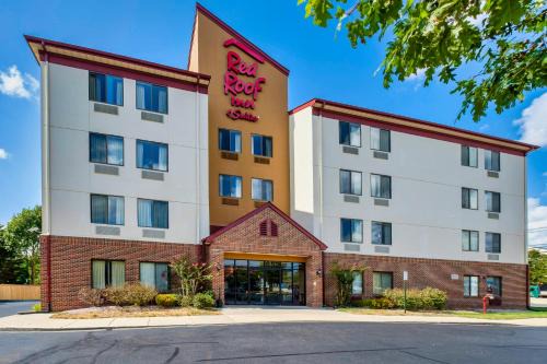 Dover Hotel | Red Roof Inn & Suites Dover Downtown