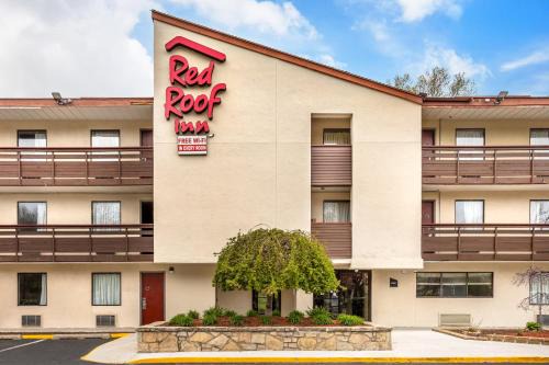 Tinton Falls Hotel | Red Roof Inn Tinton Falls-Jersey Shore
