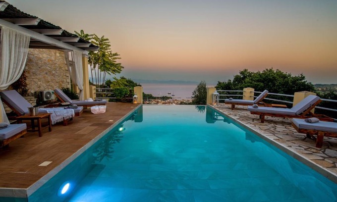 Gaios Villa | Red Rose Artistsvillas