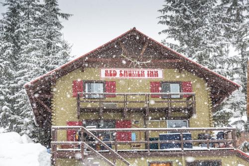 Rossland Hotel | Red Shutter Inn