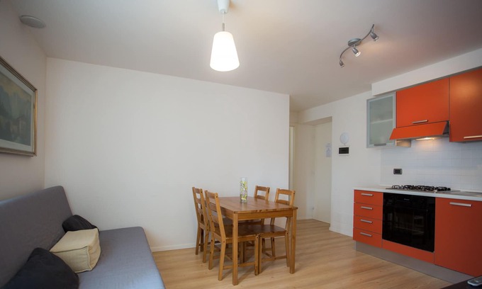 Gionghi-Cappella Apartment | RED splendid and functional apartment with INTERNET WI-FI Free