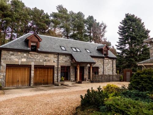 Boat of Garten House | Red Squirrel Lodge