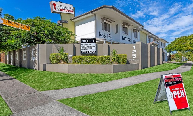 Redcliffe Hotel | Redcliffe Motor Inn