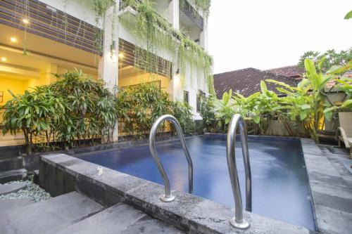 Downtown Kuta House | RedDoorz at Benesari 2 Legian