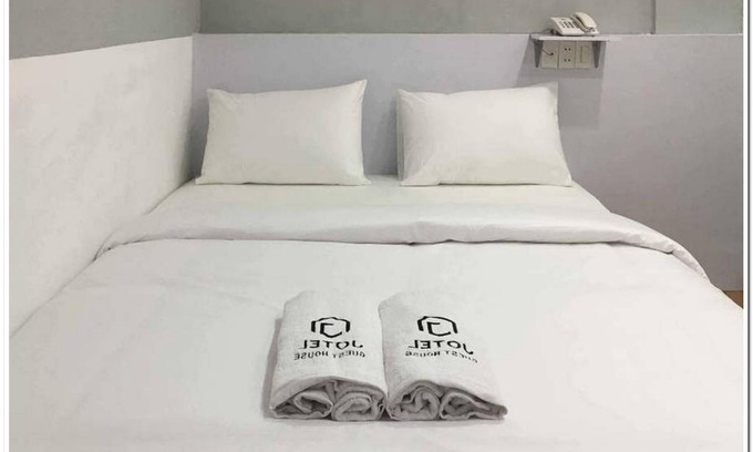 Medan House | RedDoorz at Jotel Guest House Medan