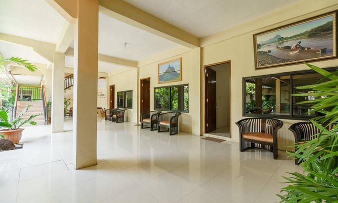 Lahat Hotel | RedDoorz @ Jalan Lintas Sumatera Lahat