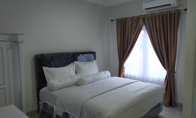 Sukarami Hotel | RedDoorz near Palembang Airport 2