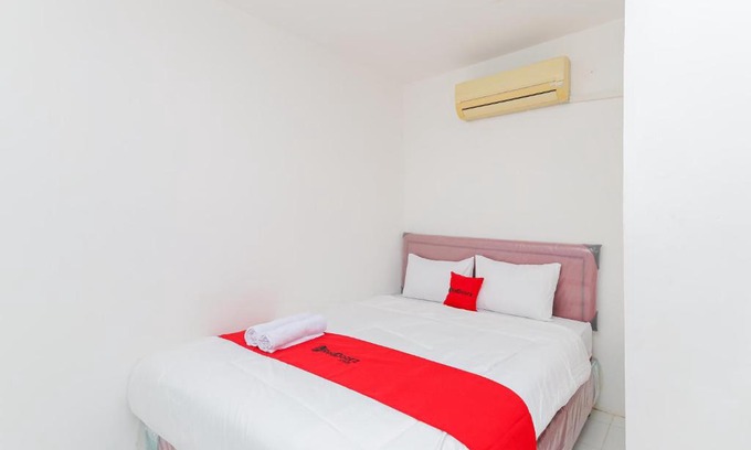 Serang Hotel | RedDoorz near Pasar Lama Serang