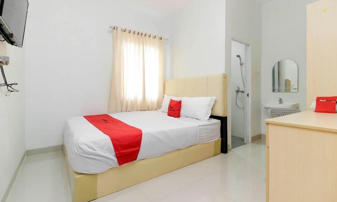 Palembang House | RedDoorz near Siloam Hospital Palembang