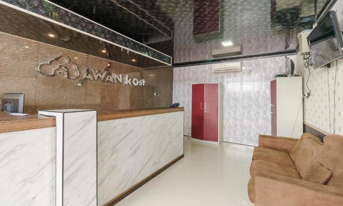 Palembang Hotel | RedDoorz Plus near Palembang Icon Mall 2