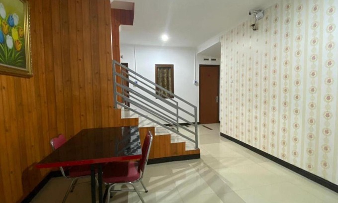 Rawamangun Hotel | RedDoorz Plus @ Rawamangun