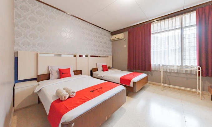 Ciamis Hotel | RedDoorz Syariah at Hotel Budi Family
