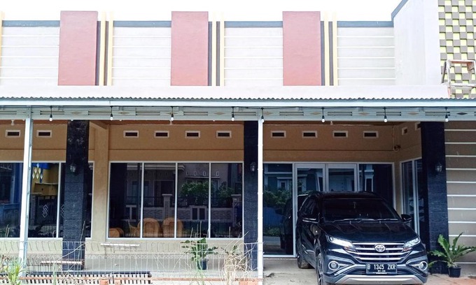 Sumatra Hotel | RedDoorz Syariah Near Danau Tes Bengkulu