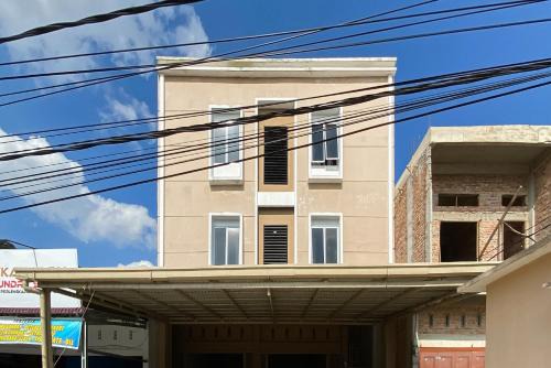 Pekanbaru Hotel | RedDoorz Syariah near RS Awal Bros Panam Pekanbaru