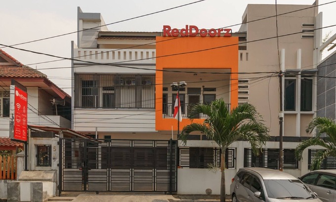 Tanjung Duren Utara Hotel | RedDoorz @ Tanjung Duren