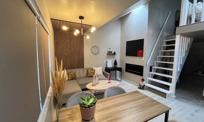 Bridlewood Ranch Estates Apartment | Redman Rental Guesthouse