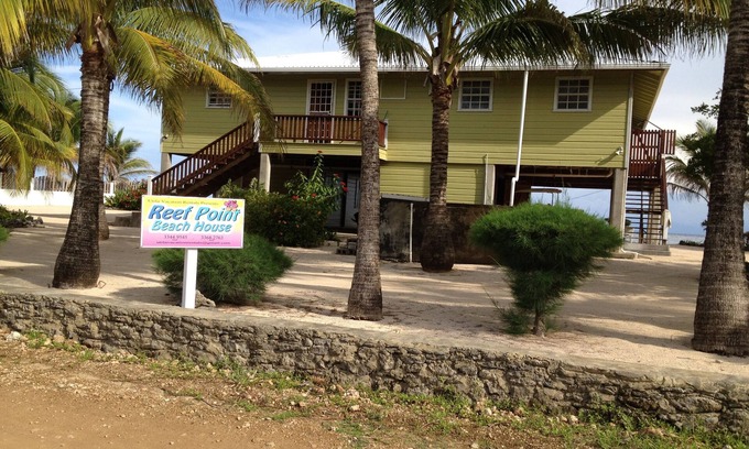 Isla de Utila House | Reef Point Beach House - Ocean Front - 4 Bedroom House