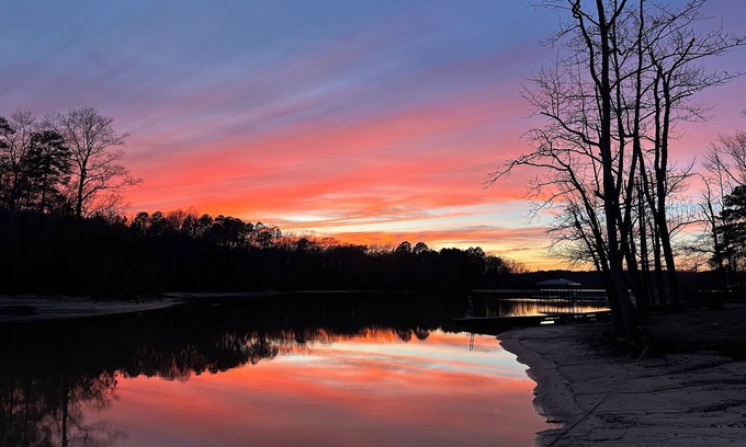 Clarksville House | Reel Time on Kerr Lake, NC/SC