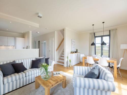 Kreptitz House | Reetland am Meer - Premium Reetdachvilla mit 3 Schlafzimmern, Sauna und Kamin E05