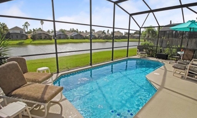Lake Berkley Villa | Ref 09. Stunning villa private pool. Lake Berkley Resort.