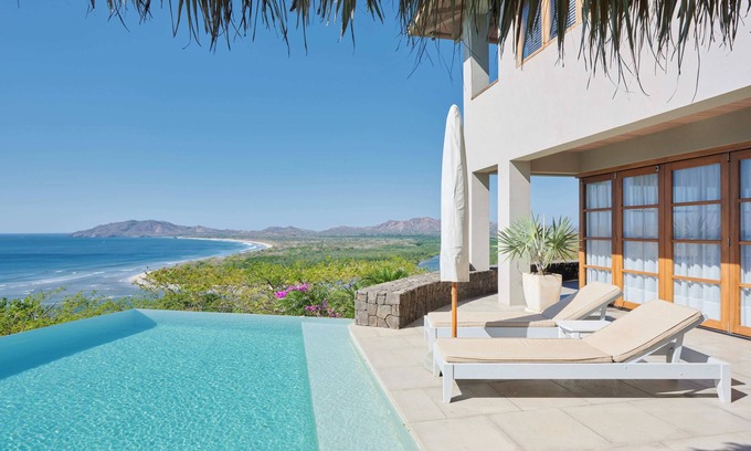 Tamarindo House | Refined Luxury Villa with Spectacular Ocean Views, Close to the Beach!
