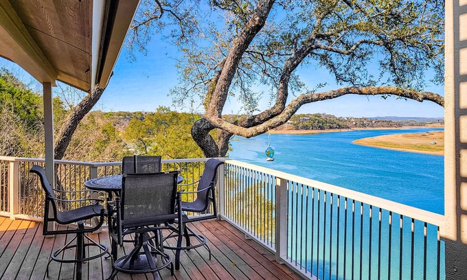 Spicewood House | Refined panoramic paradise on Lake Travis with boat launch and Tesla charger