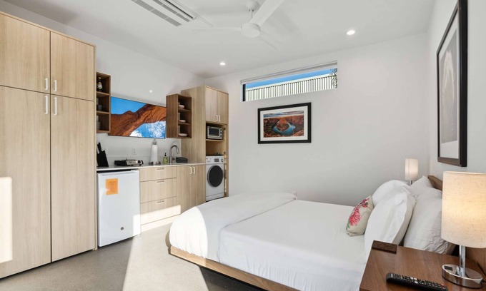 Camelback East Apartment | Refreshing 2-bedroom Container - 80 Walkscore!