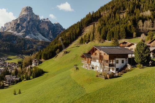 Corvara in Badia Apartment | Refugium LaFlu Apartments