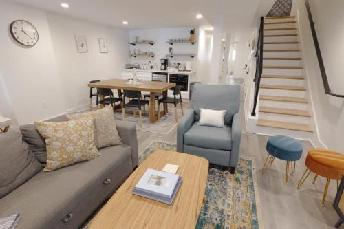 Petworth Apartment | Regal on Randolph