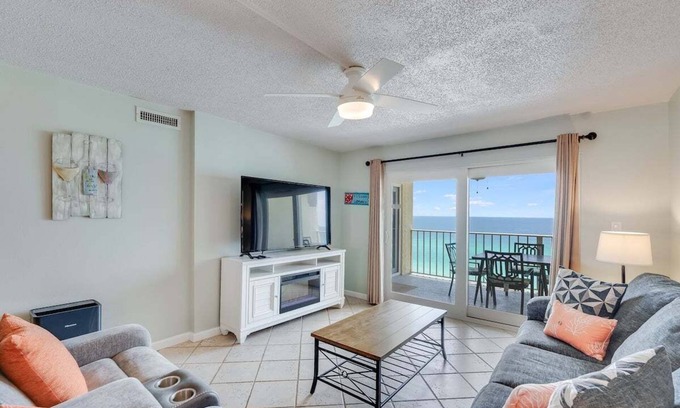Crescent Beach Condo | Regency Towers 1119 2 BR 2 BA