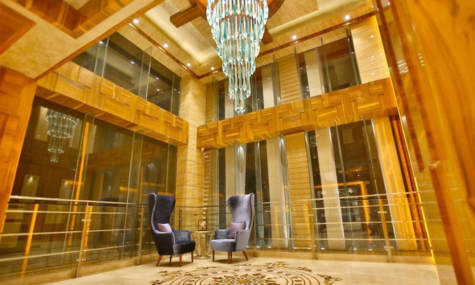 Kanpur Hotel | Regenta Central The Crystal