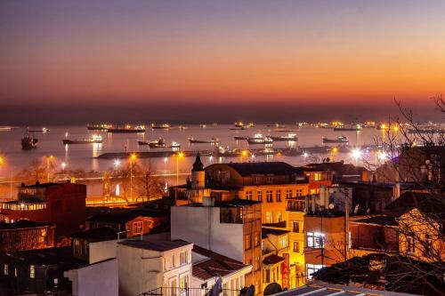 Emin Sinan Apartment | Reggae