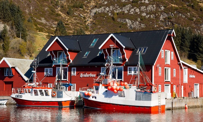Bremanger Cottage | Reidarbua
