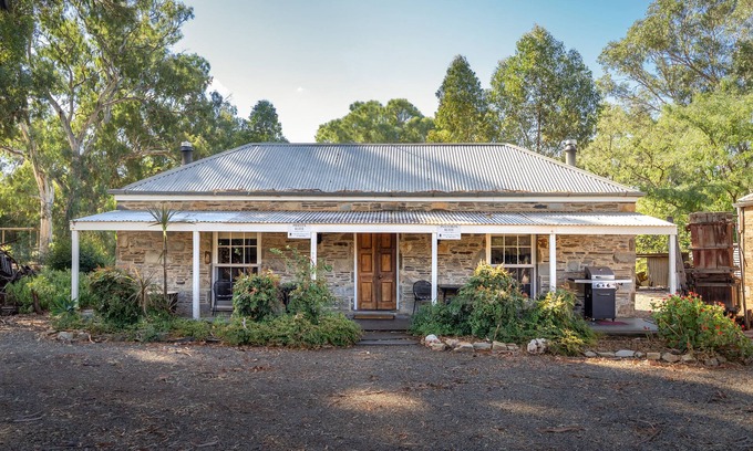 Mintaro Cottage | Reillys Wines Heritage Cottages