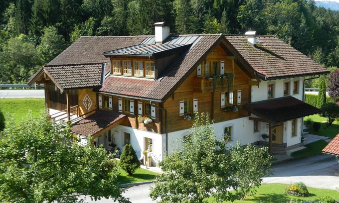 Russbach am Pass Gschuett Apartment | Reiters-Ferienhaus