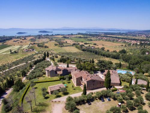 Tuoro sul Trasimeno Resort | Relais Borgo Torale