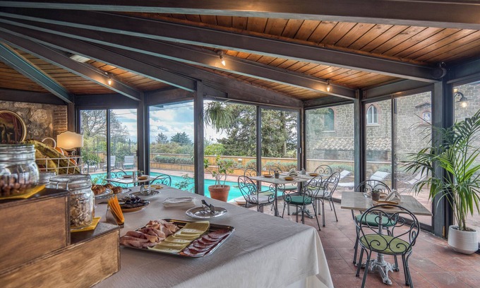Castel Rigone Hotel | Relais La Fattoria