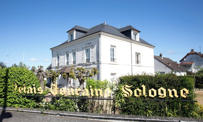 Noyers-sur-Cher Hotel | Relais Touraine Sologne