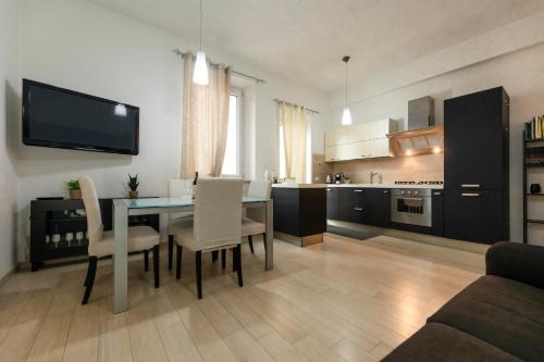 Monterotondo Apartment | Relax a 20 minuti da Roma - Ampio, Silenzioso e con 2 Bagni