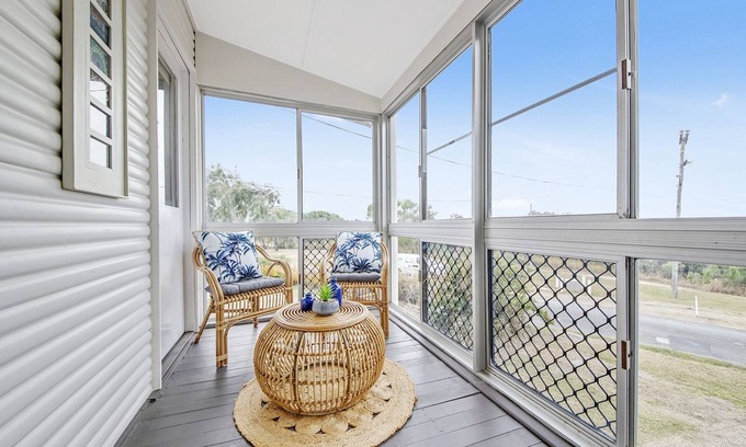 Taranganba House | RELAX AND ENJOY SCENIC OCEAN VIEWS