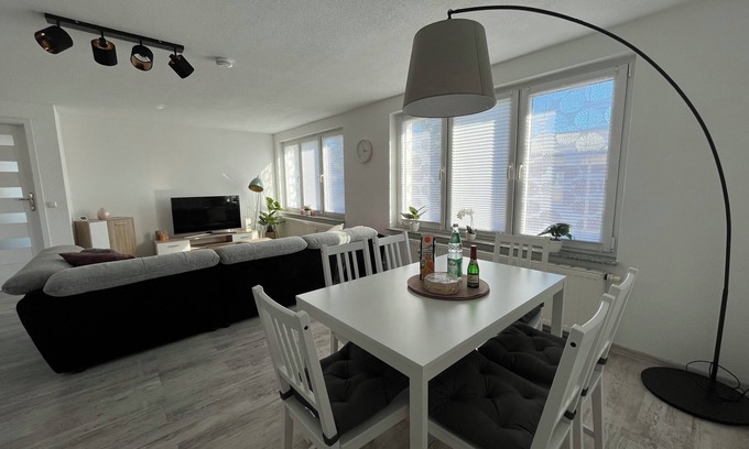 Pulsnitz Apartment | ‘Relax and feel good: Wohnperle Carre Charlott 5 in Pulsnitz!’