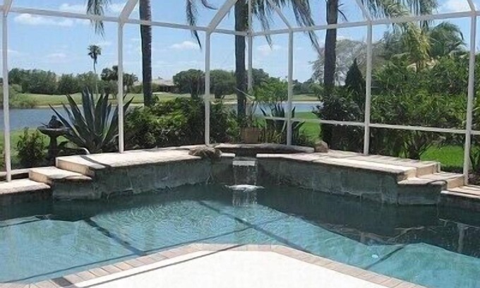 Sarasota House | RELAX AND REJUVENATE