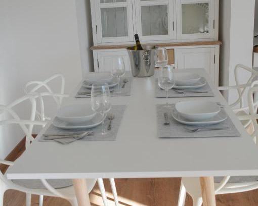 Bregenz Apartment | RELAX Apartment mit Garten - Lifestyle am Bodensee, Fahrräder & Parkplatz inklusive