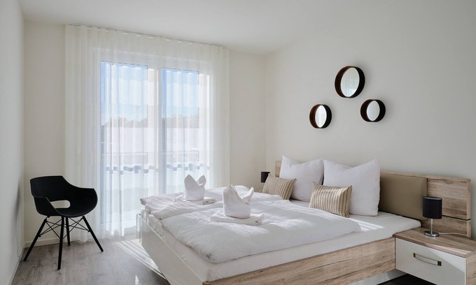 Zirchow Apartment | Relax at Pine Hill Resort: New, modern apartment C14 with a view of the lagoon
