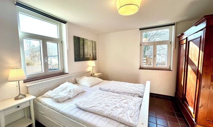 Bad Wildbad Apartment | Relax at the edge of the forest - gym included