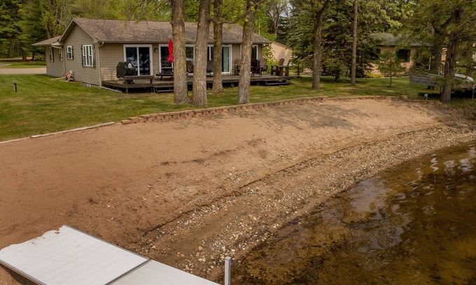 Brainerd House | Relax at The Lazy Loon- Lakeside fire pit/Swimming/Hot tub/Game room